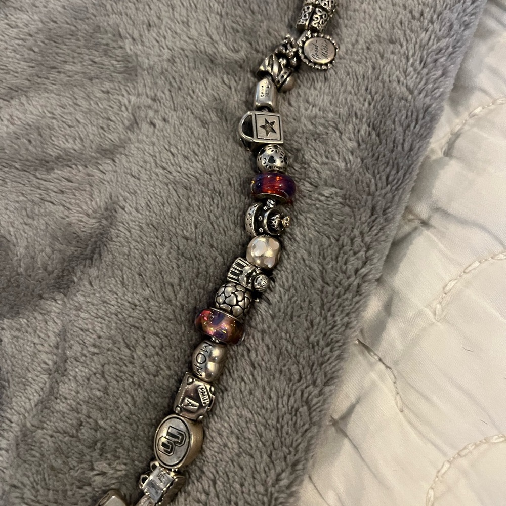 Elegant Silver Charm Bracelet PANDORA - Picture 2 of 6